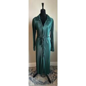 NWOT GILLI Women's Emerald Green Plisse Button Down Shirt Dress with Belt Size L